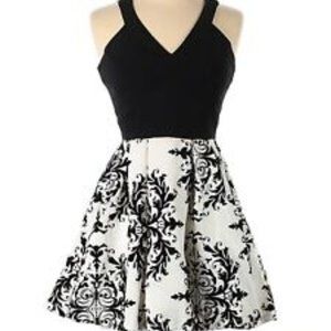 Macy's Crystal Doll Juniors Flocked Fit Flare Black White Dress Size 5